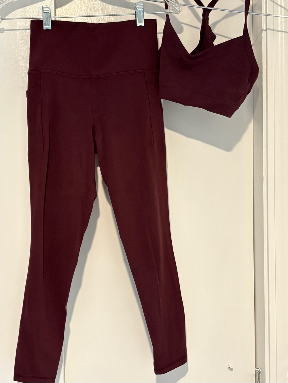 Athleta Burgundy Solace Bra S & Salutation Stash Pocket 7/8 Legging XS Set